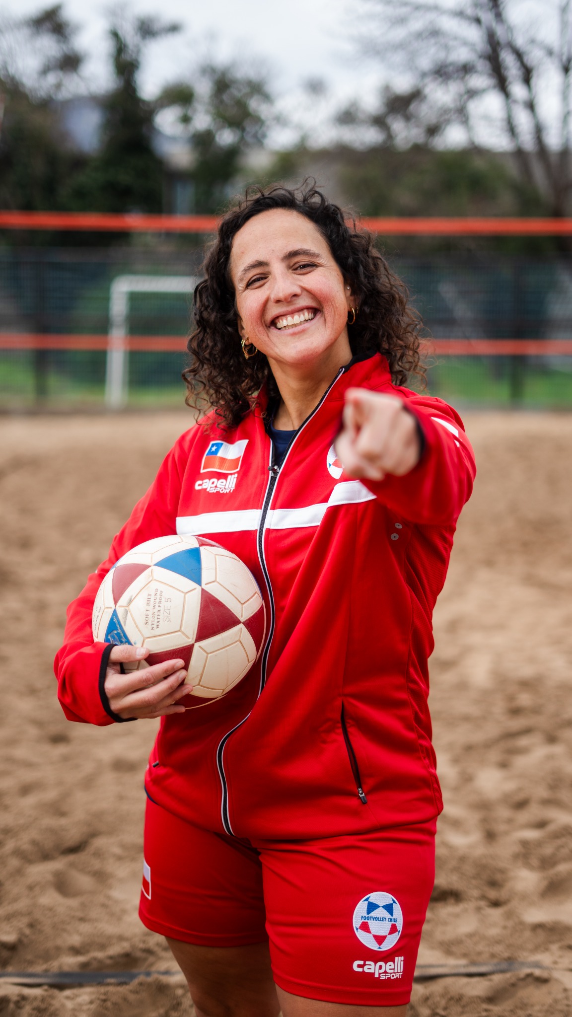 María Josefina Amenábar en una cancha de Footvolley